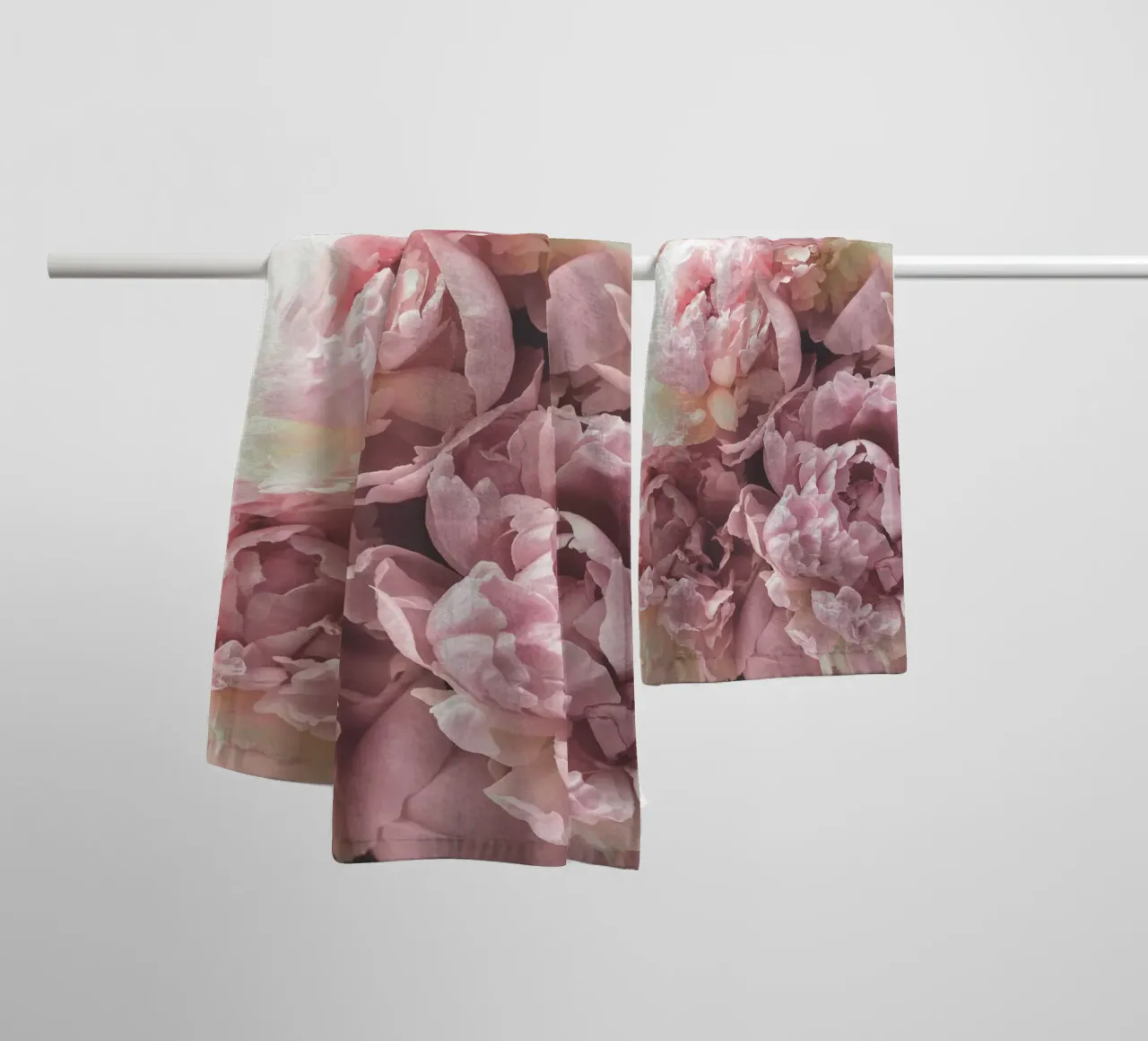 Delicate peonie - Romantico splendore floreale asciugamano da bagno da Whole©