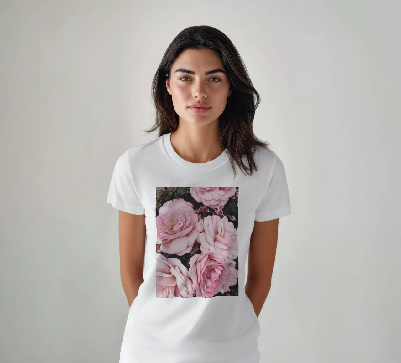 Rose romantiche - splendore floreale t-shirt da Whole©