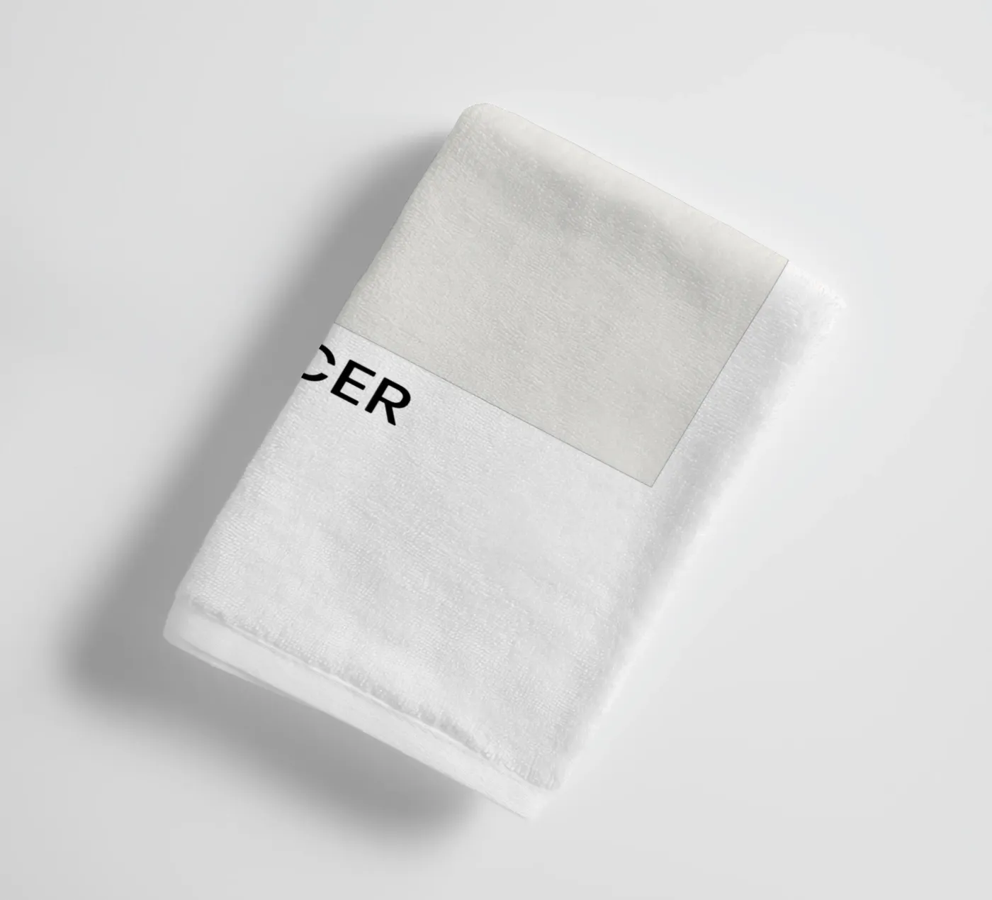 Cloud Dancer Handtuch von EverLuvv Studio