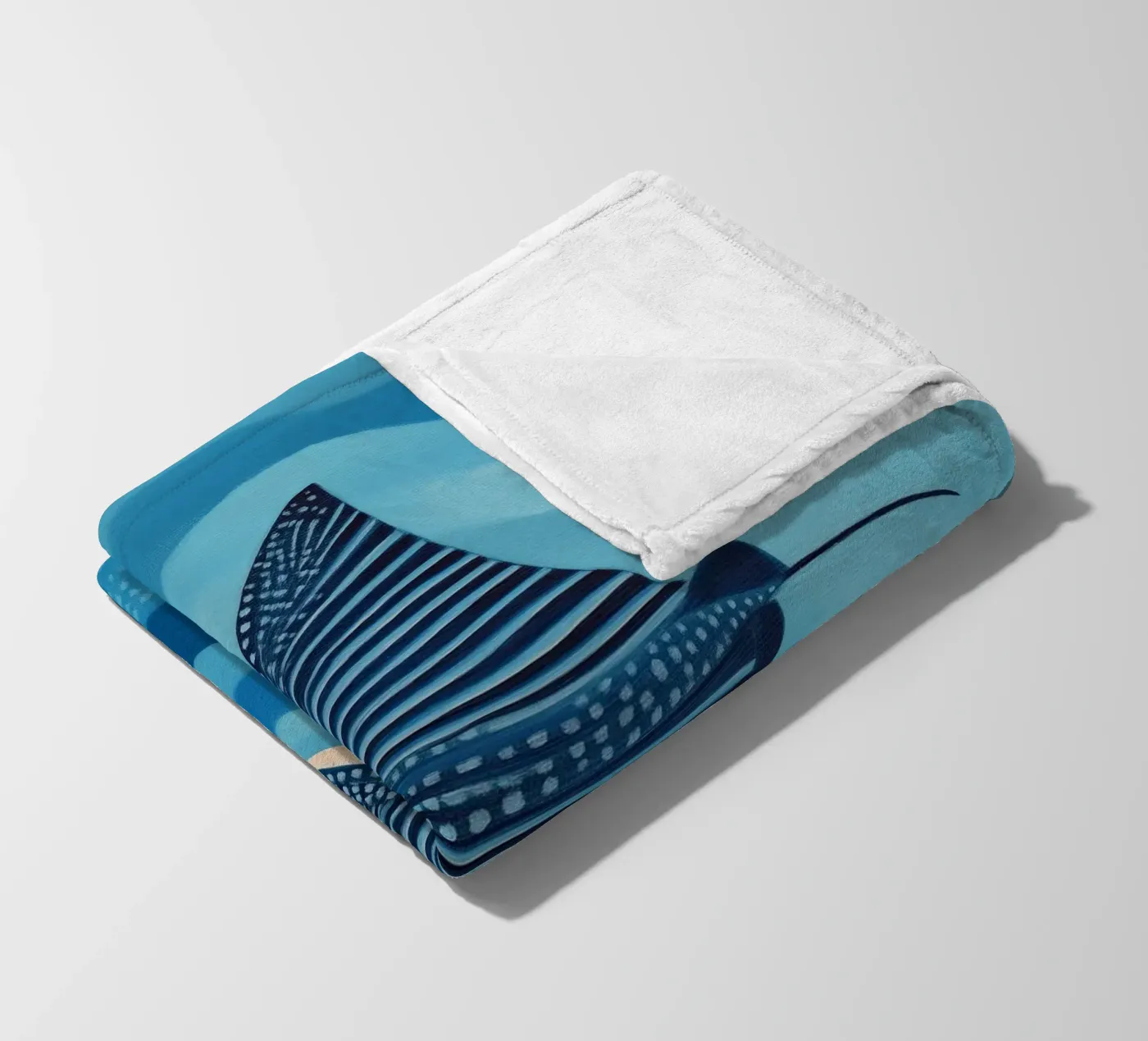 Blauer Mantarochen Fleecedecke von Sienna Atelier