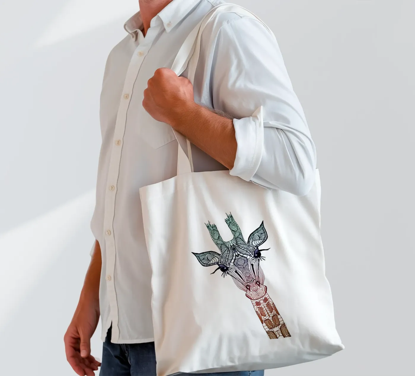 Giraffe tote bag by Monika Strigel