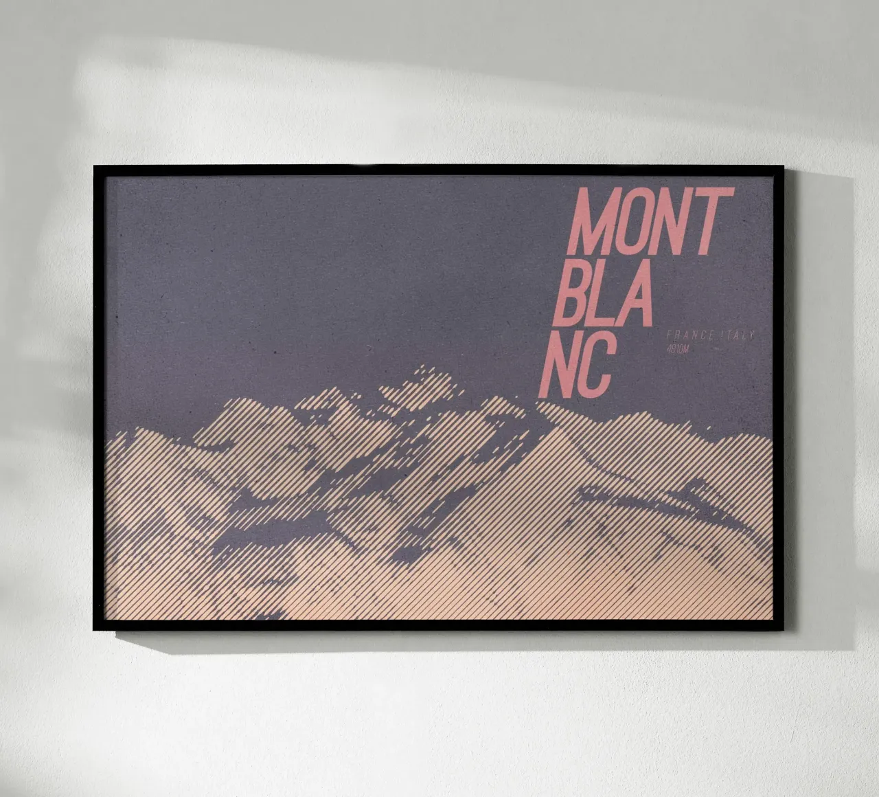 Il Monte Bianco: illustrazione artistica della più alta vetta alpina poster con telaio in plastica da MOOODZART