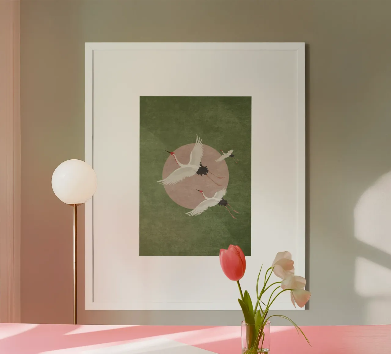 Cicogne - Verde bosco poster con telaio in legno da Emel Tunaboylu