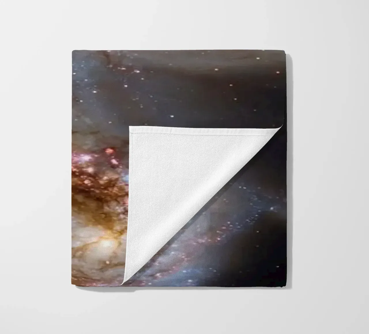 Cosmic interaction strandhanddoek van Stellar Dream Art