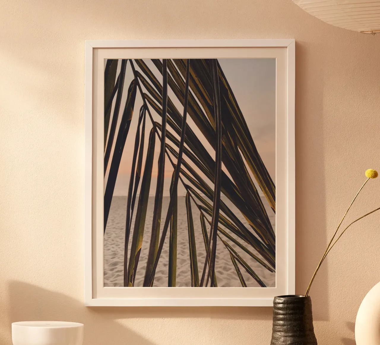 Tropisch strand - Palmblad in de zonsondergang poster van Whole©