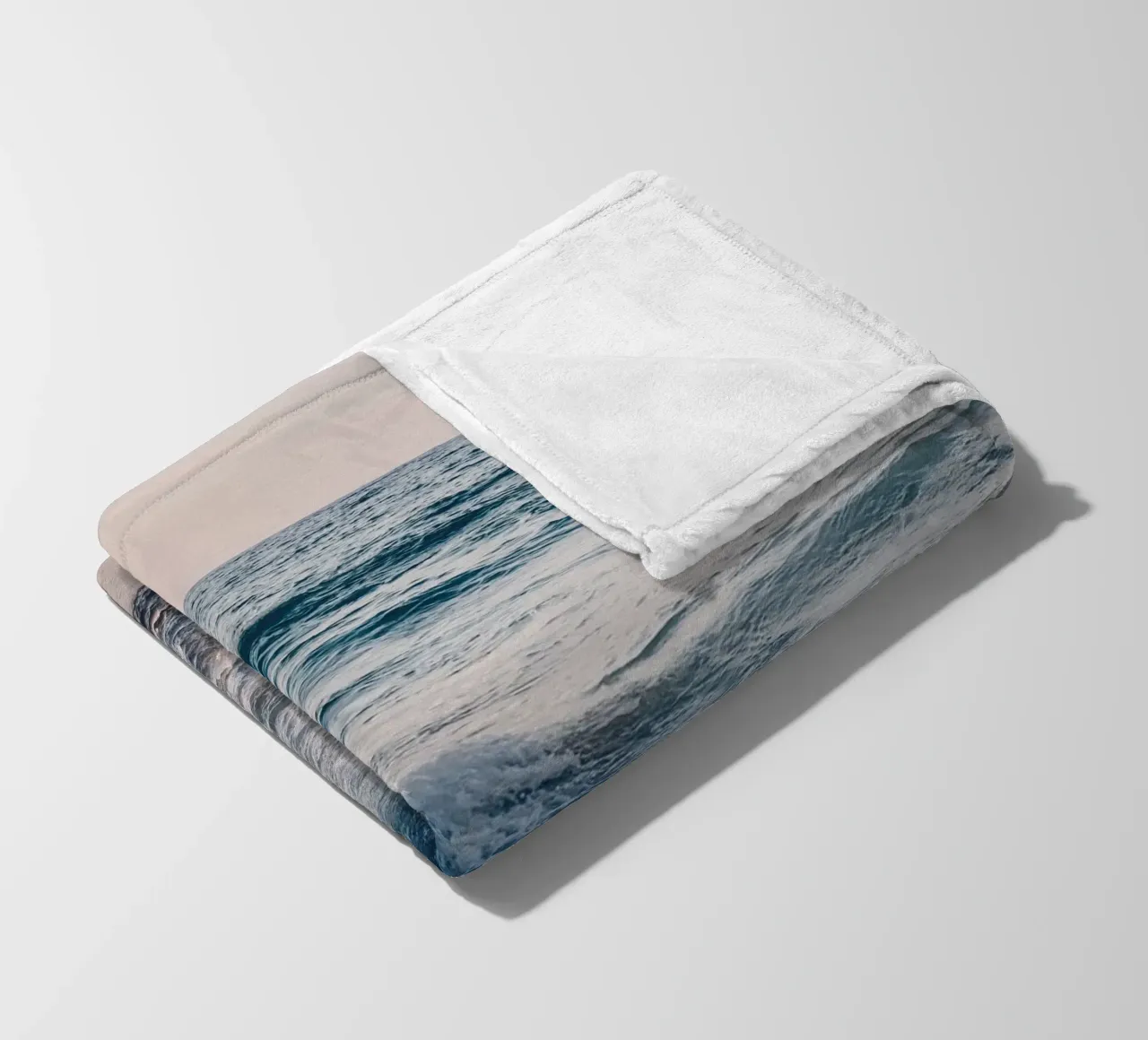 Murale con le onde del mare - pace e relax sulla spiaggia coperta in pile da Whole©