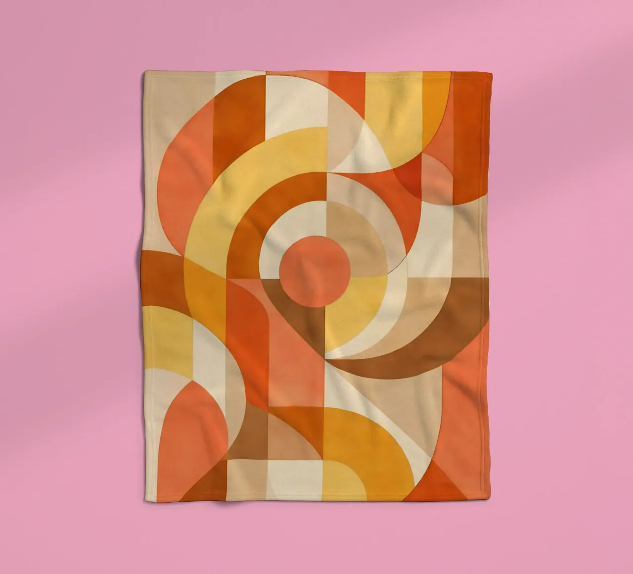 Bold Abstract Composition with Circular Forms fleecedeken van DesignDoodle