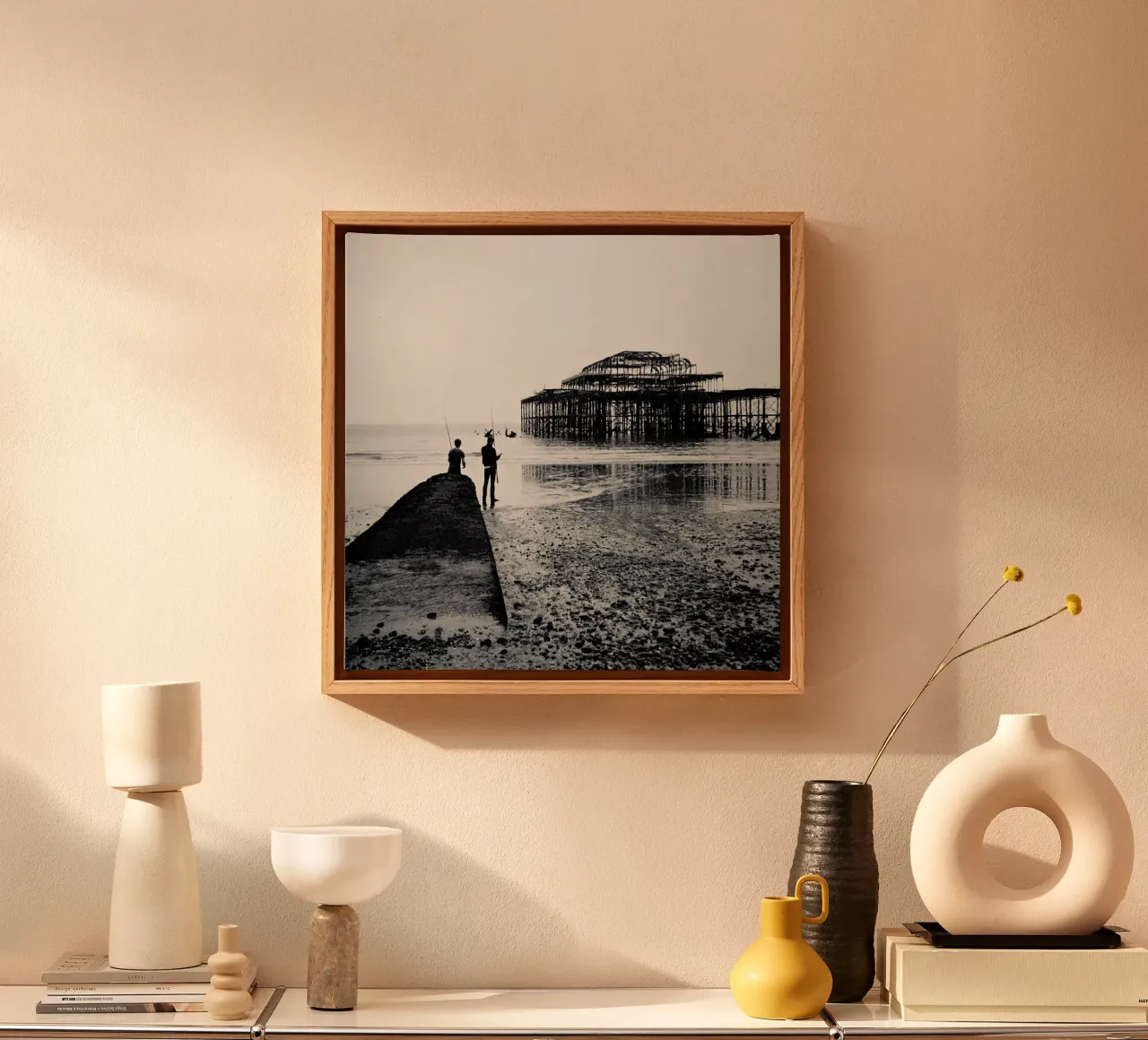 Brighton West Pier canvas met Baklijst van BLAEK Design Studio