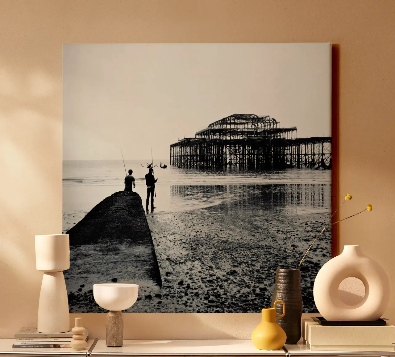 Brighton West Pier canvas met Baklijst van BLAEK Design Studio