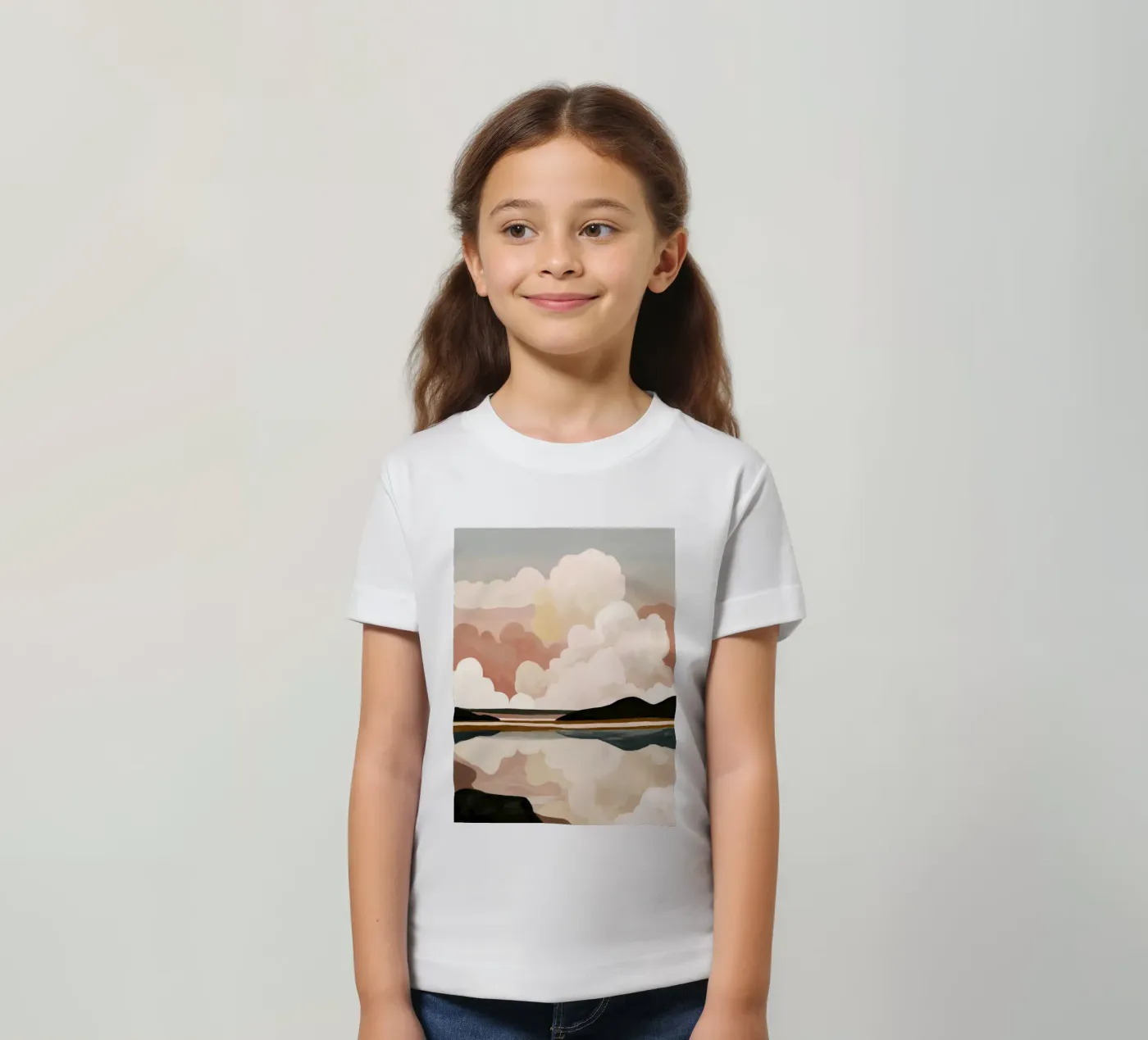 Abstrakte Wolkenlandschaft Kinder T-Shirt von M.A.Z.U.N.