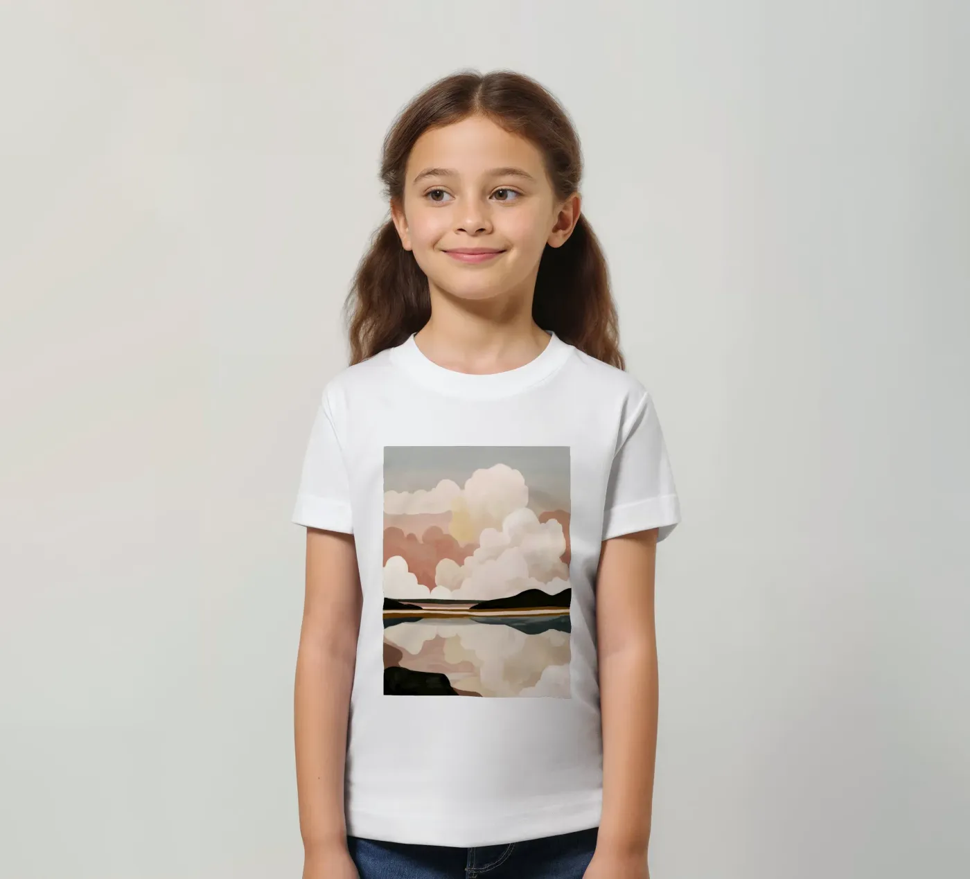 Abstrakte Wolkenlandschaft Kinder T-Shirt von M.A.Z.U.N.