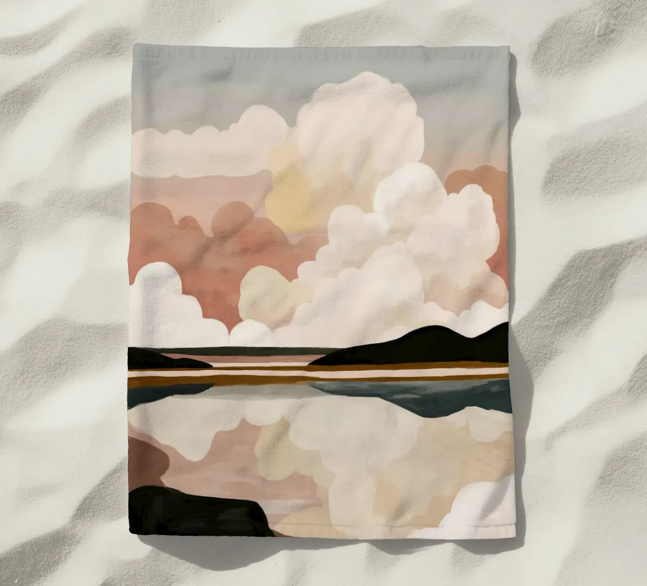 Abstract Cloudscape strandhanddoek van M.A.Z.U.N.