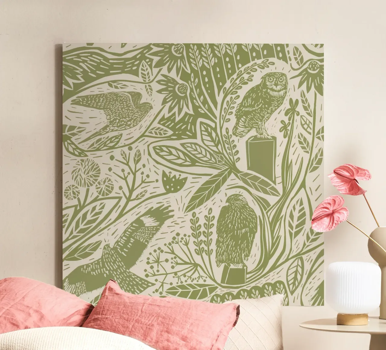 Linocut Birds of Prey: Falchi, gufi, fiori ed erbe in M tela con Cornice a cassetta da Studio Patruschka
