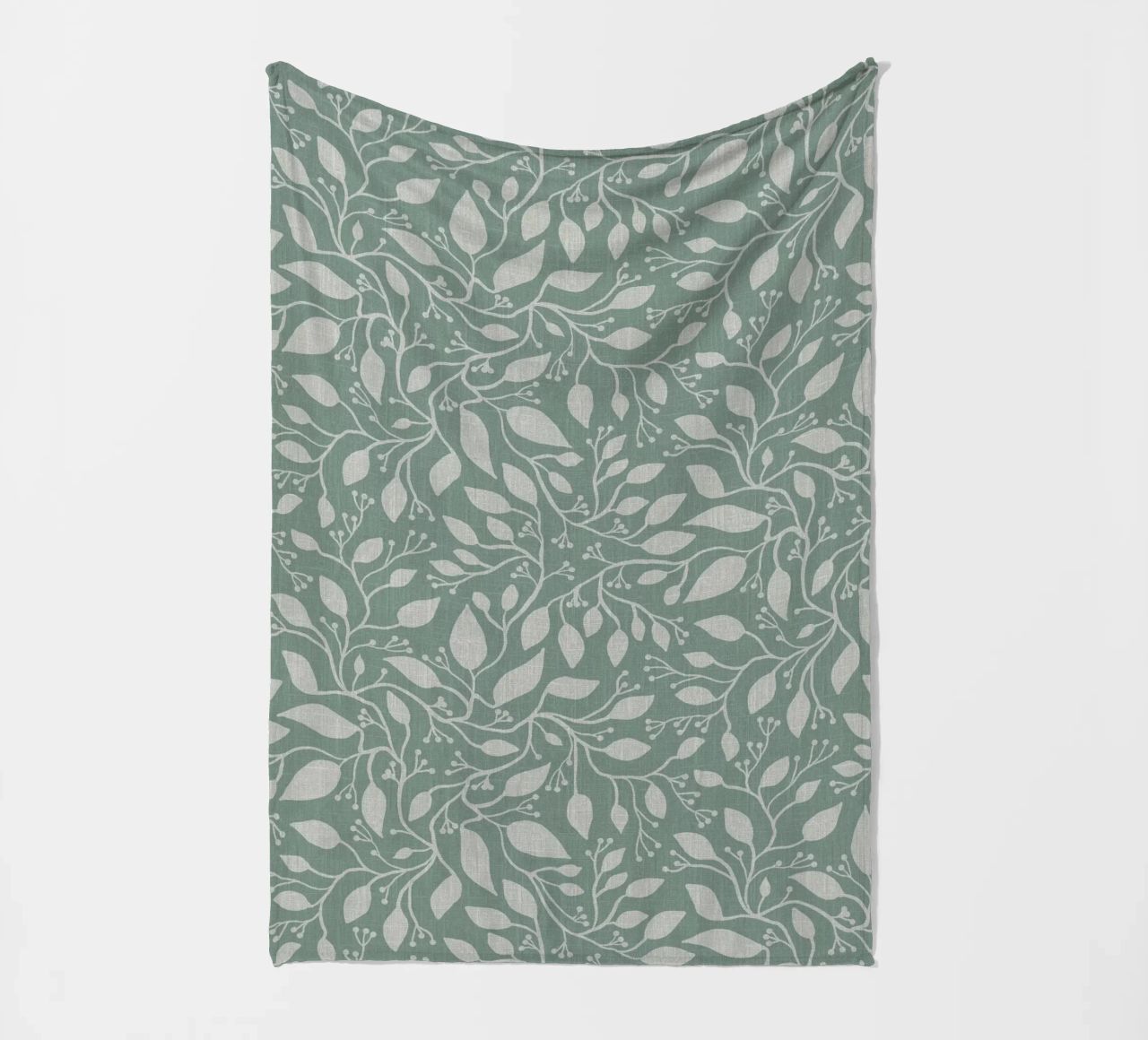 Mint and Beige Leaves with Linen Texture: Elegant Nature Fleecedecke von Studio Patruschka