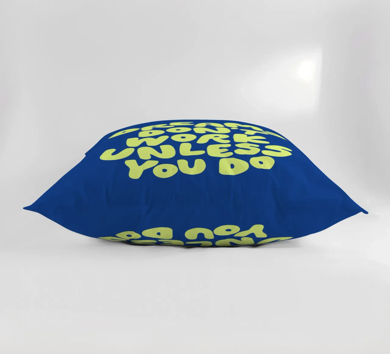 I sogni non funzionano se non si fa design tipografico cuscino da THE MOTIVATED TYPE
