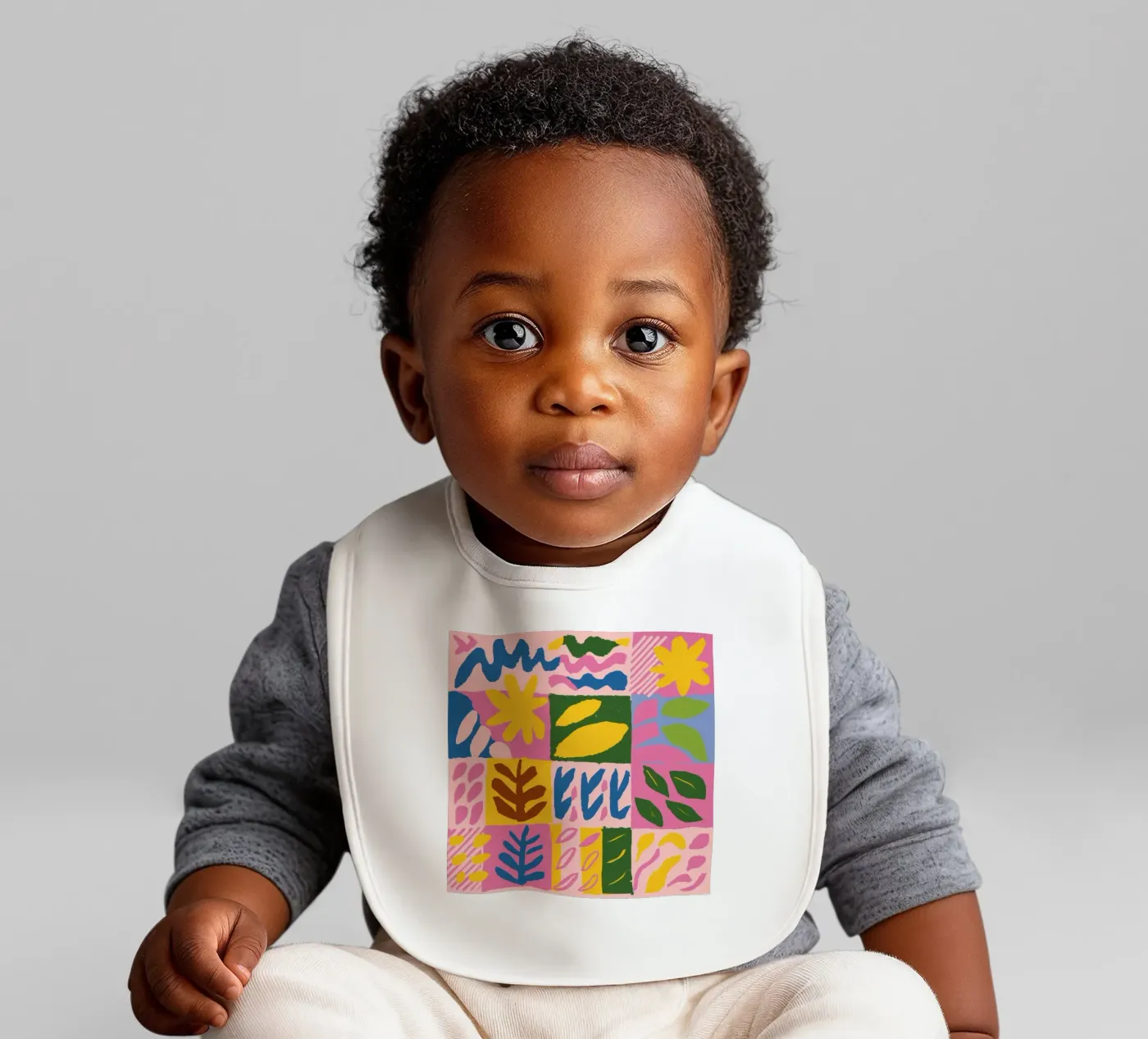 Playful Patchwork Forms Babylätzchen von Sun Riser
