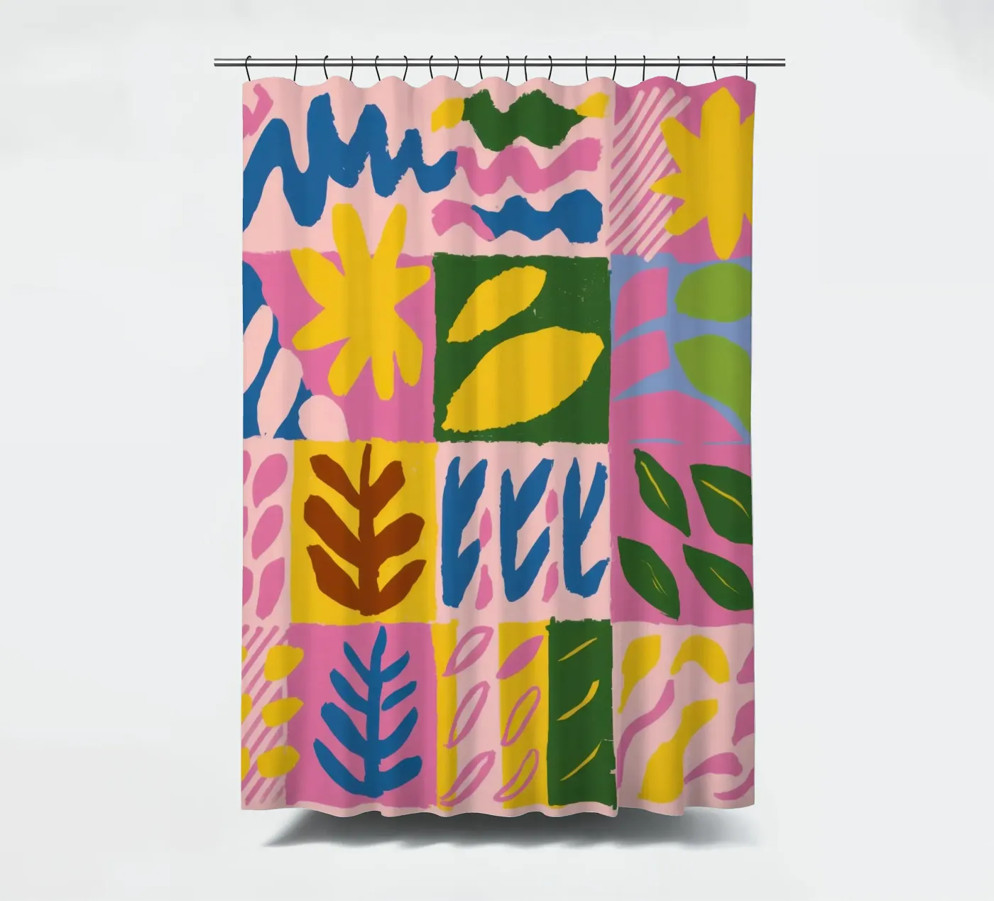 Playful Patchwork Forms Duschvorhang von Sun Riser