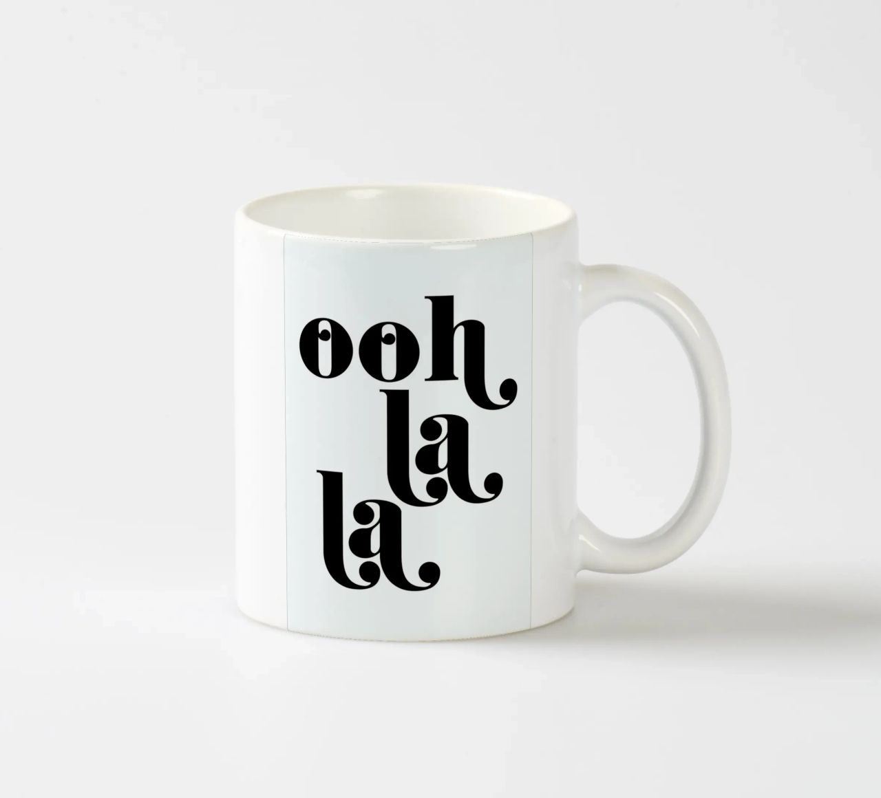 Ooh La La Typography Print keramische mok van Honeymoon Hotel