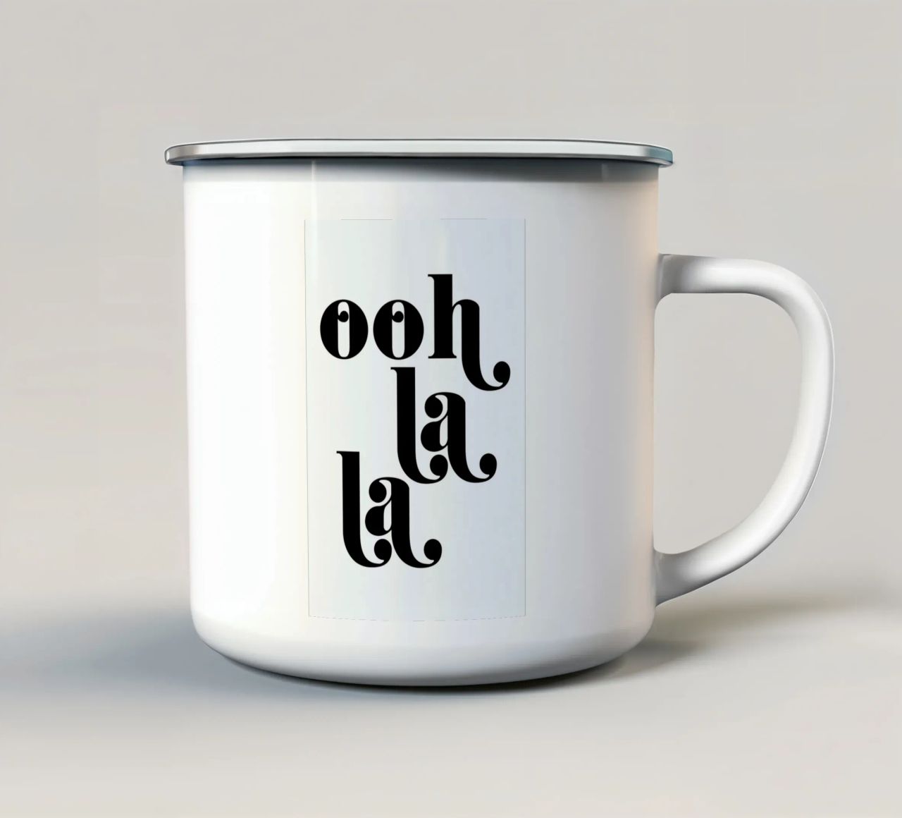 Ooh La La Typography Print emaille mok van Honeymoon Hotel
