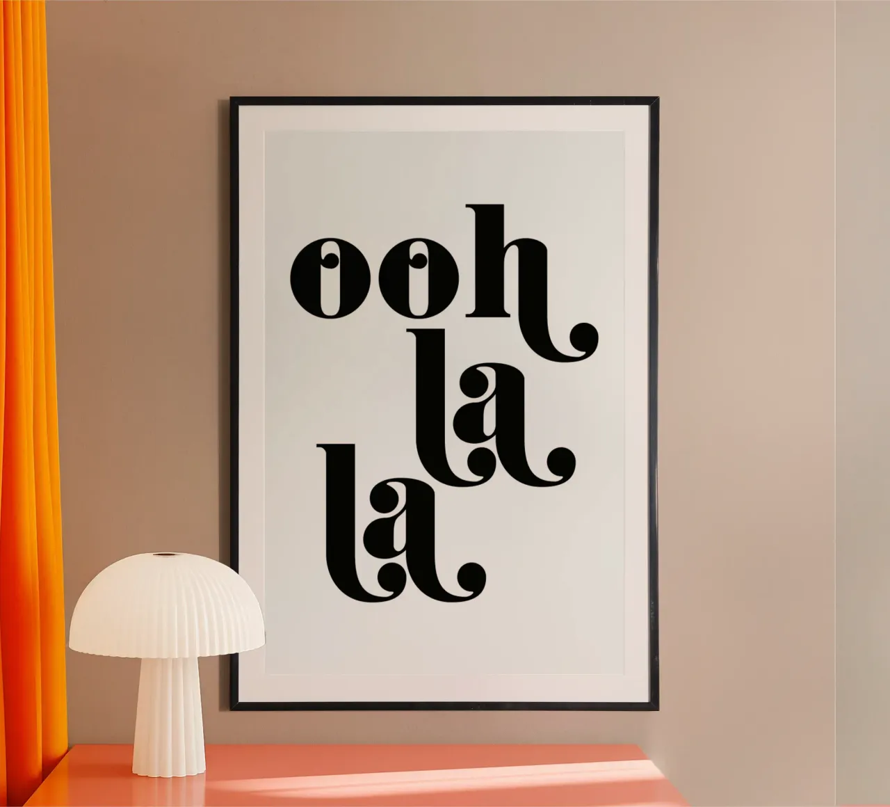 Ooh La La Typography Print poster da Honeymoon Hotel