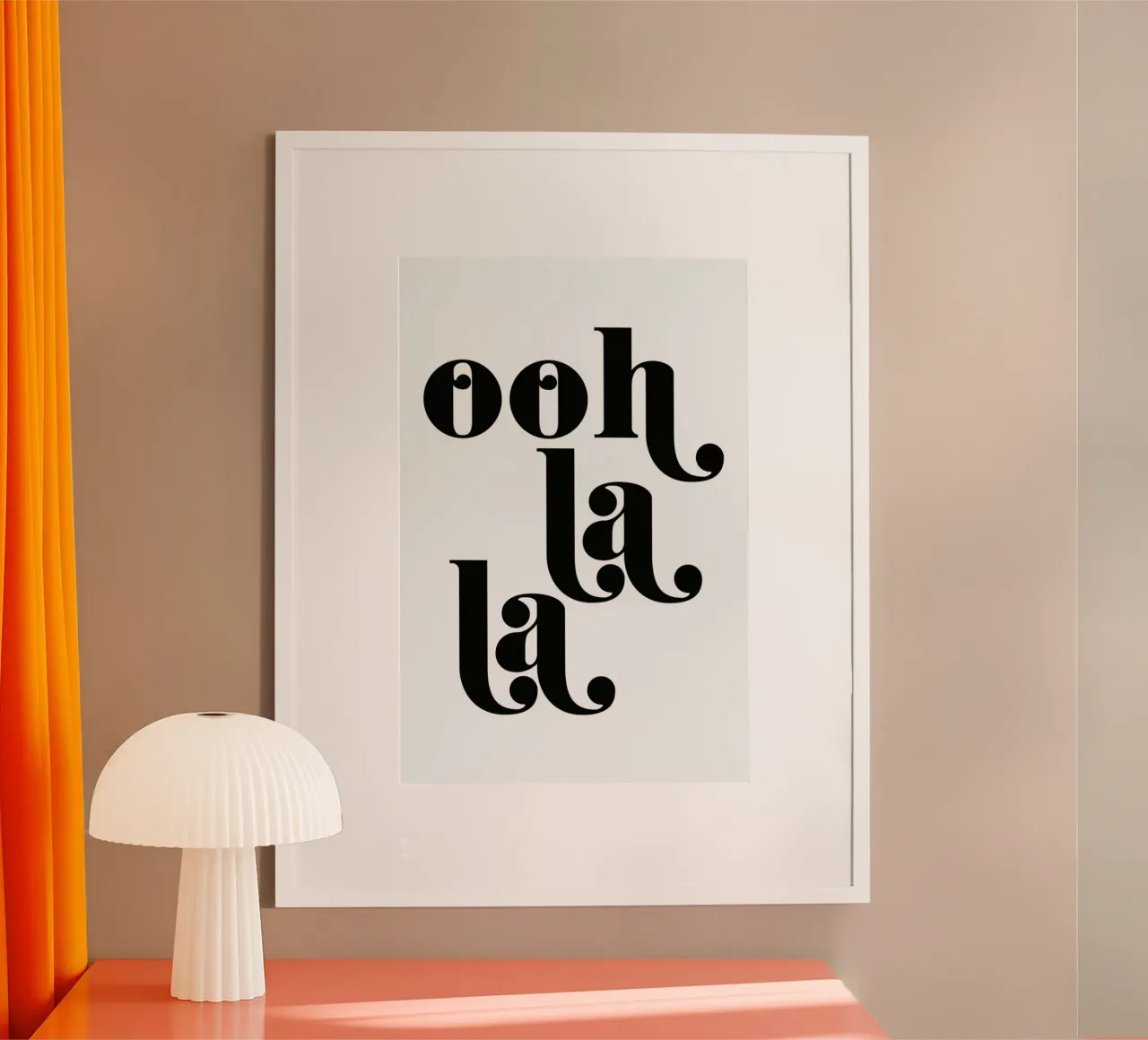 Ooh La La Typography Print poster da Honeymoon Hotel