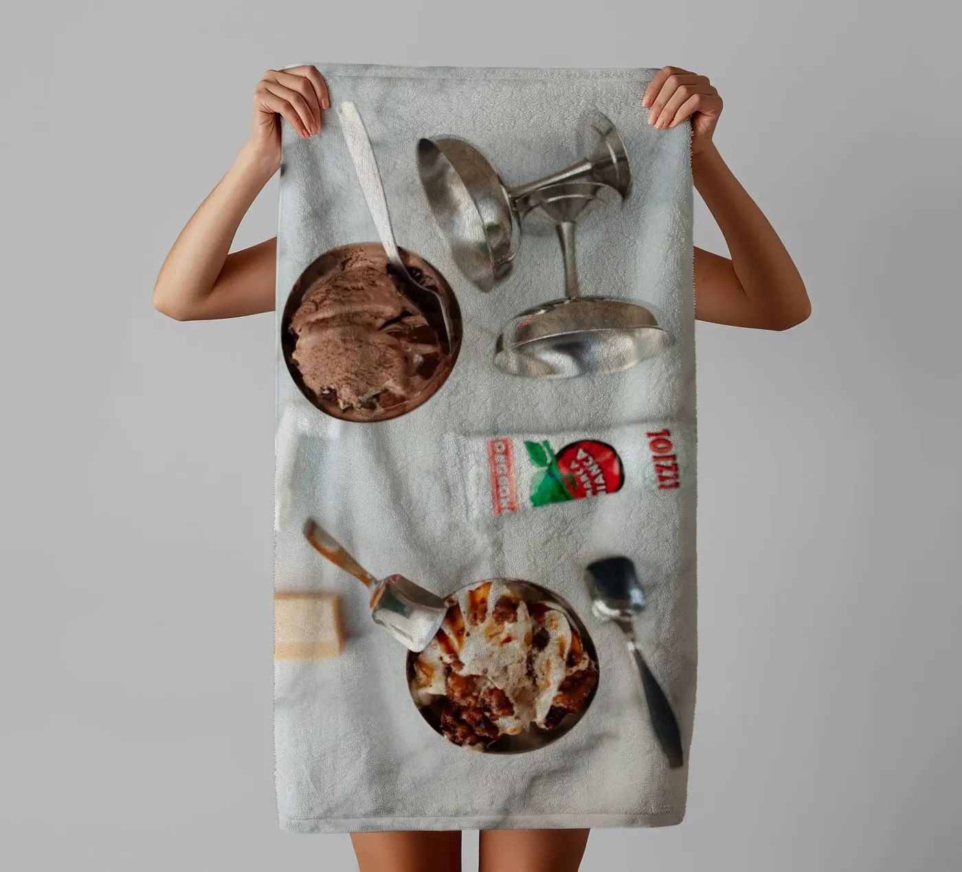 chaotic table badhanddoek van friedalovesemil