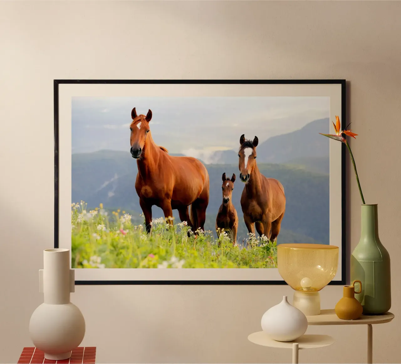 Tre cavalli poster con telaio in legno da Alexey
