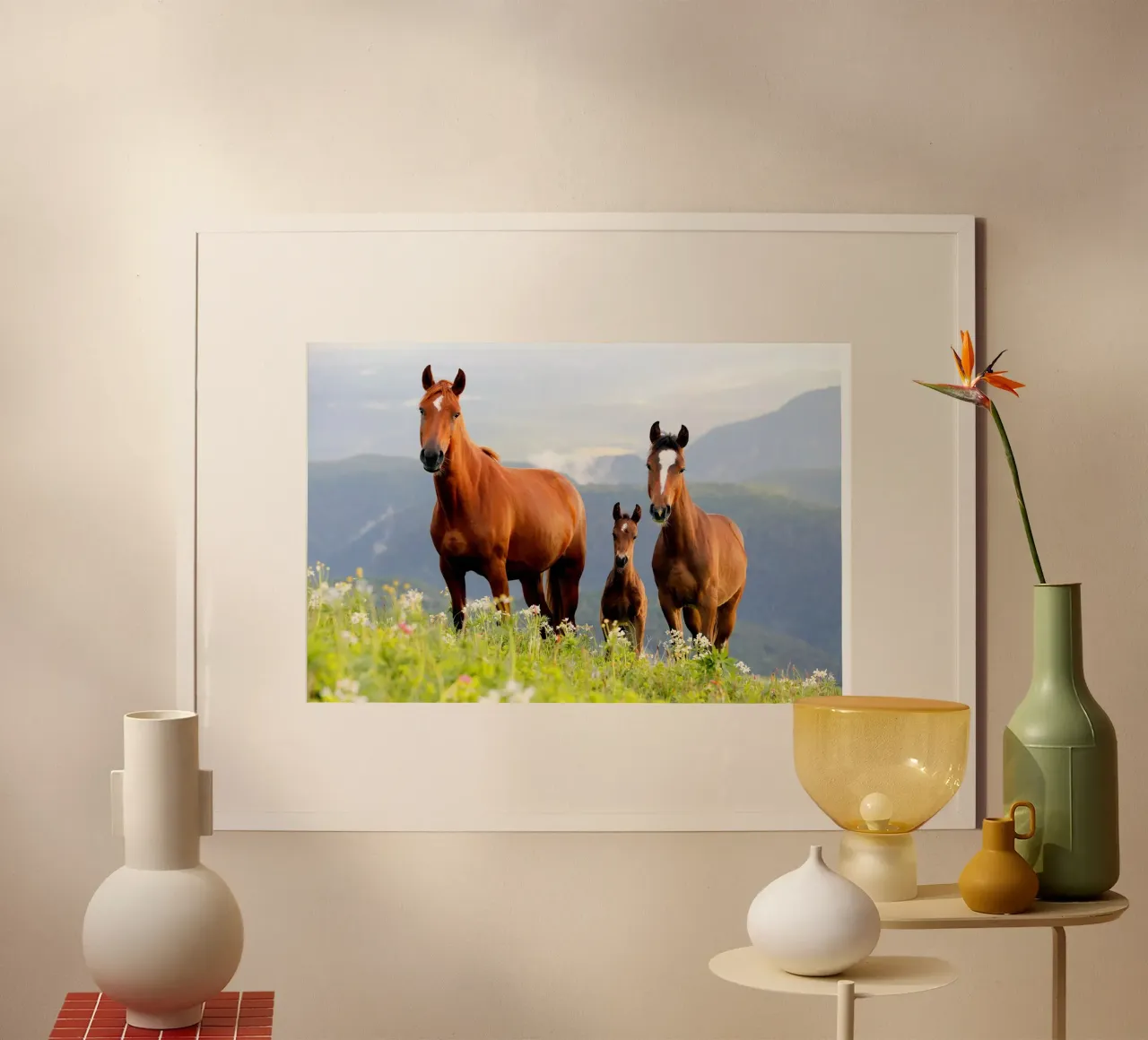 Tre cavalli poster con telaio in legno da Alexey
