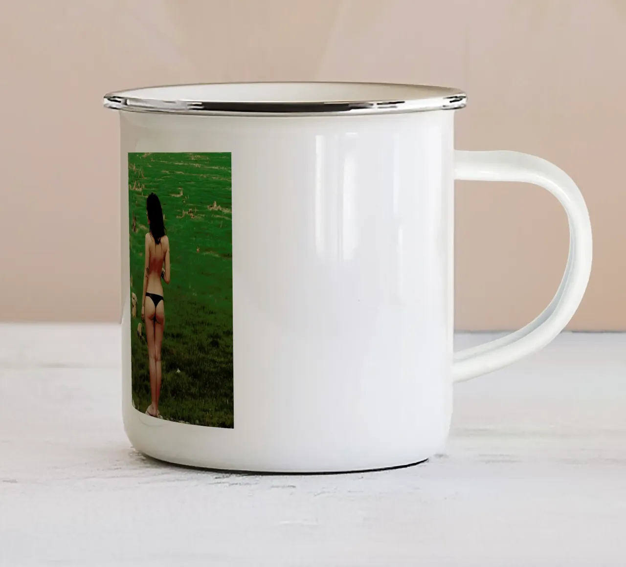 Shortage tazza in smalto da Dani L.