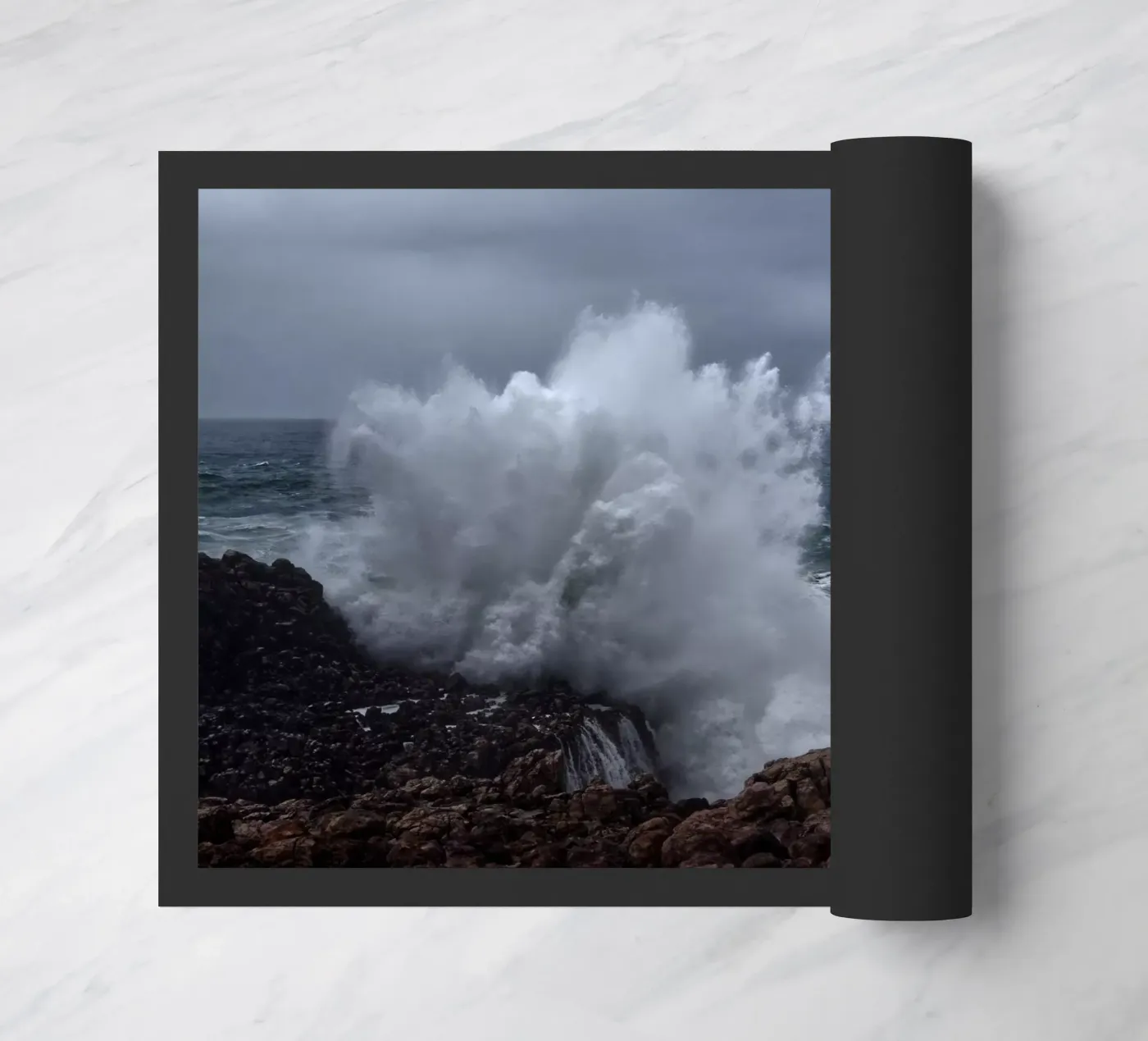 Huge Wave doormat by Fjöllart