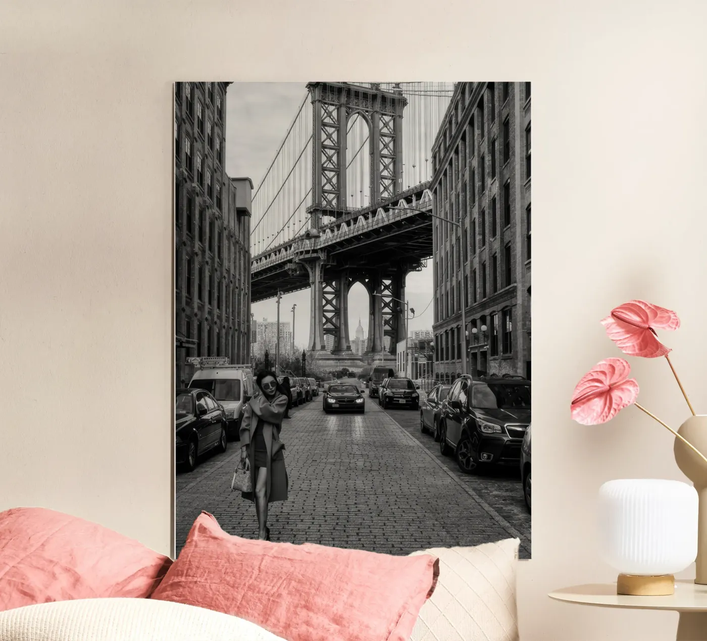 Woman poster de memory in photograph