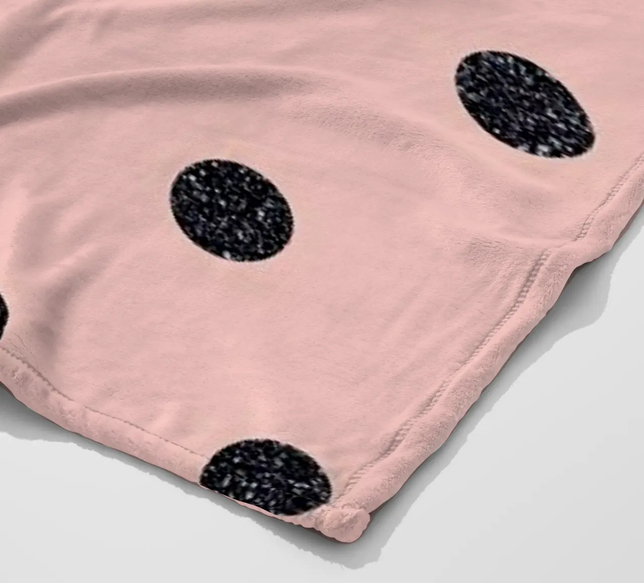 Shiny Polk Dots On Pink coperta in pile da cafelab