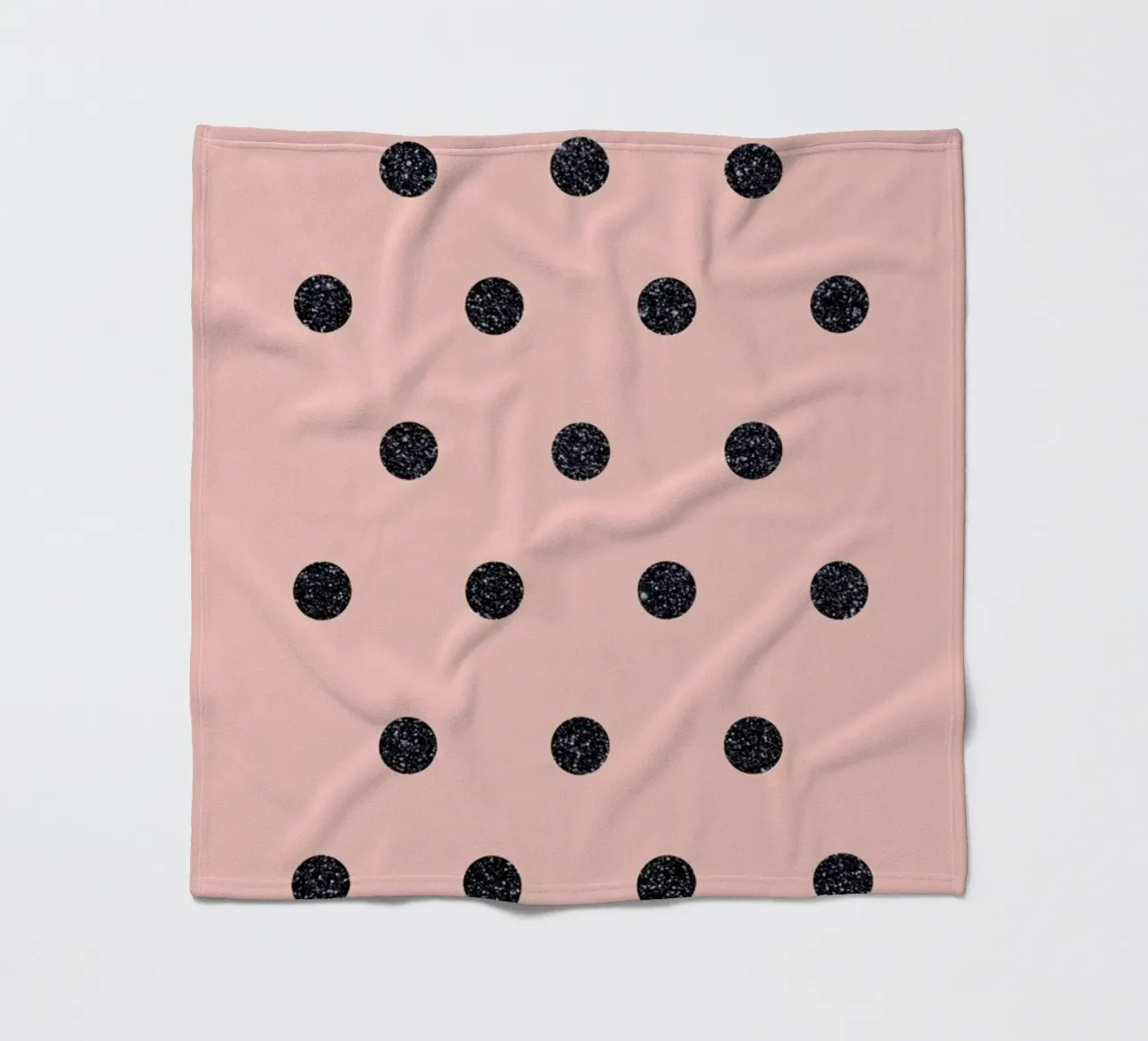 Shiny Polk Dots On Pink coperta in pile da cafelab