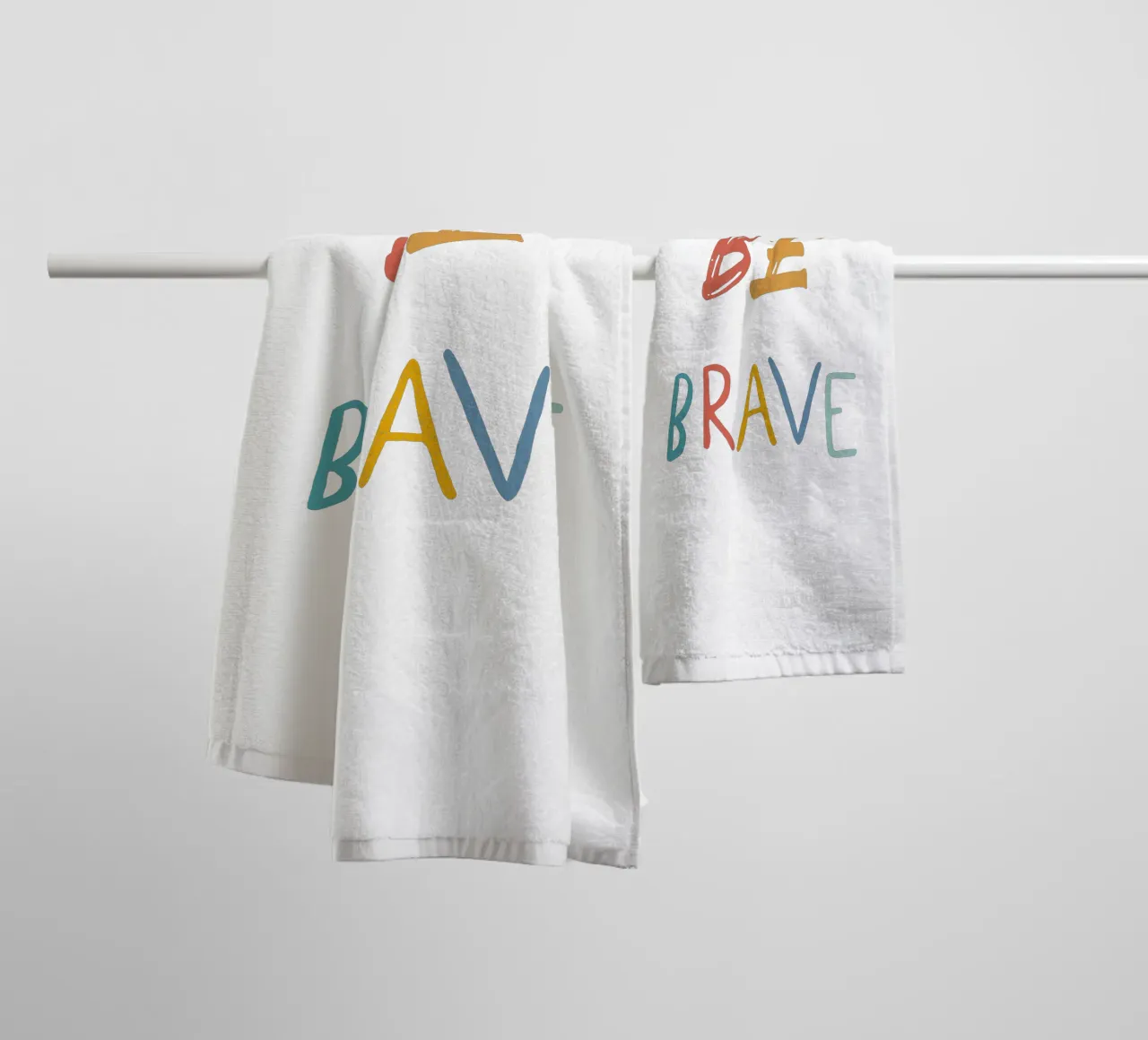 Be BRAVE badhanddoek van Jelis_art