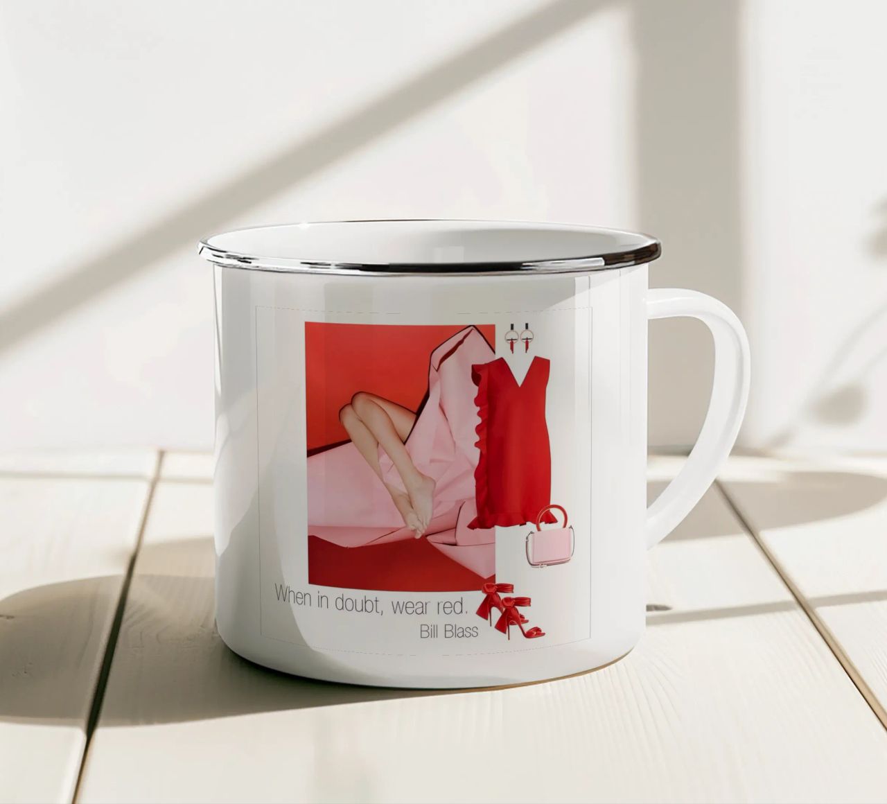 When in doubt, wear red. tazza in smalto da TASTE OF BLISS
