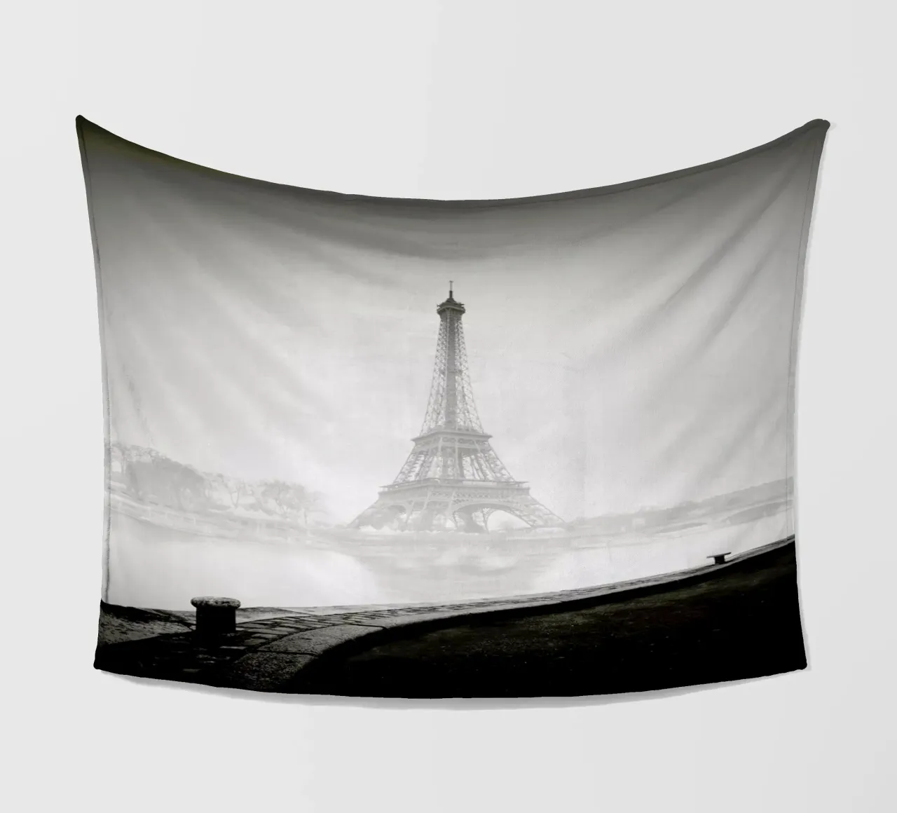 Tour Eiffel coperta in pile da Håggard Photography | Ronny Behnert