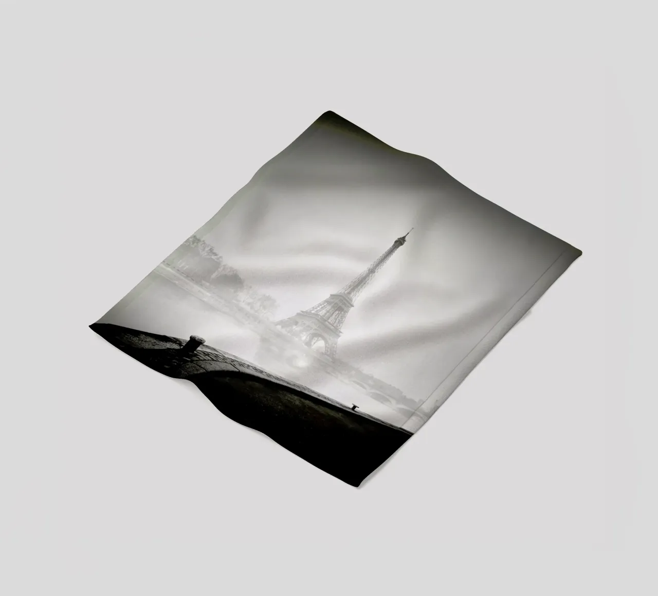 Tour Eiffel coperta in pile da Håggard Photography | Ronny Behnert