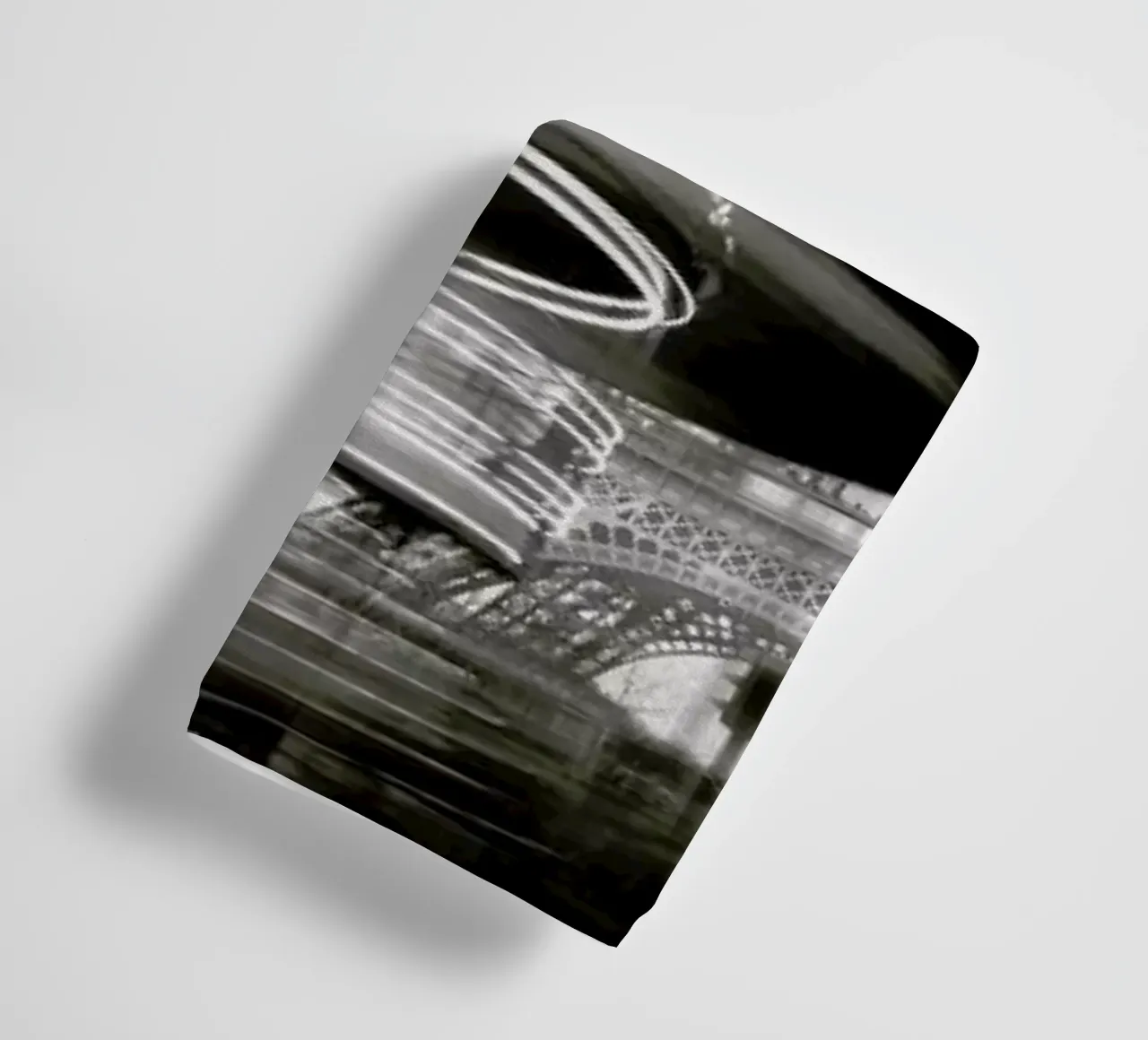 Tour Eiffel - Study 2 asciugamano da bagno da Håggard Photography | Ronny Behnert