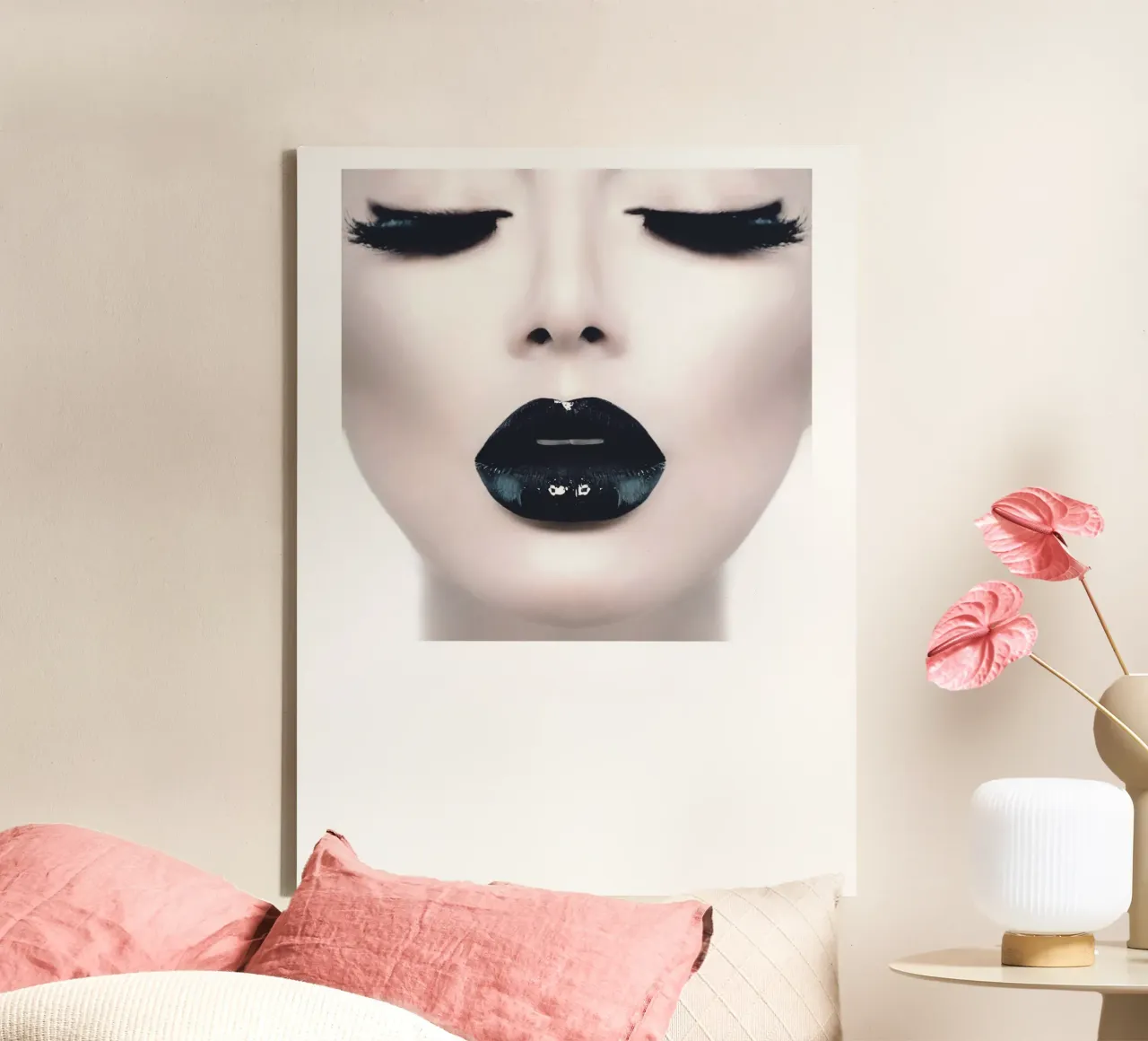 Zwart-wit elegantie | Modern lip art design canvas met Baklijst van Whole©