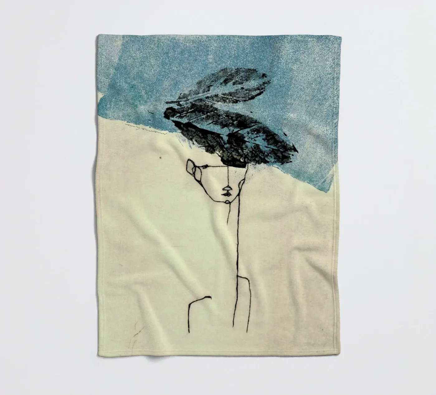 Head fleece blanket by Marina Guiu