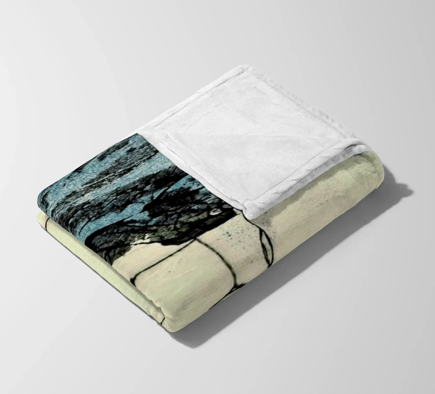 Head fleece blanket by Marina Guiu