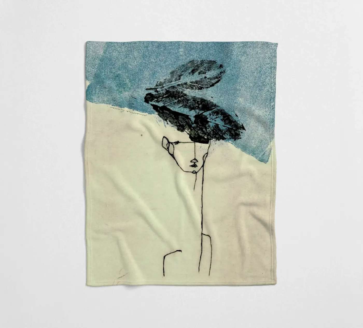 Head fleece blanket by Marina Guiu