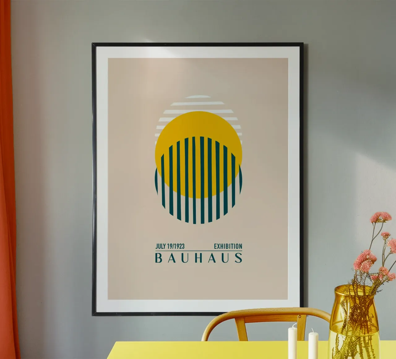 Bauhaus Sari Kure poster con telaio in alluminio da Emel Tunaboylu