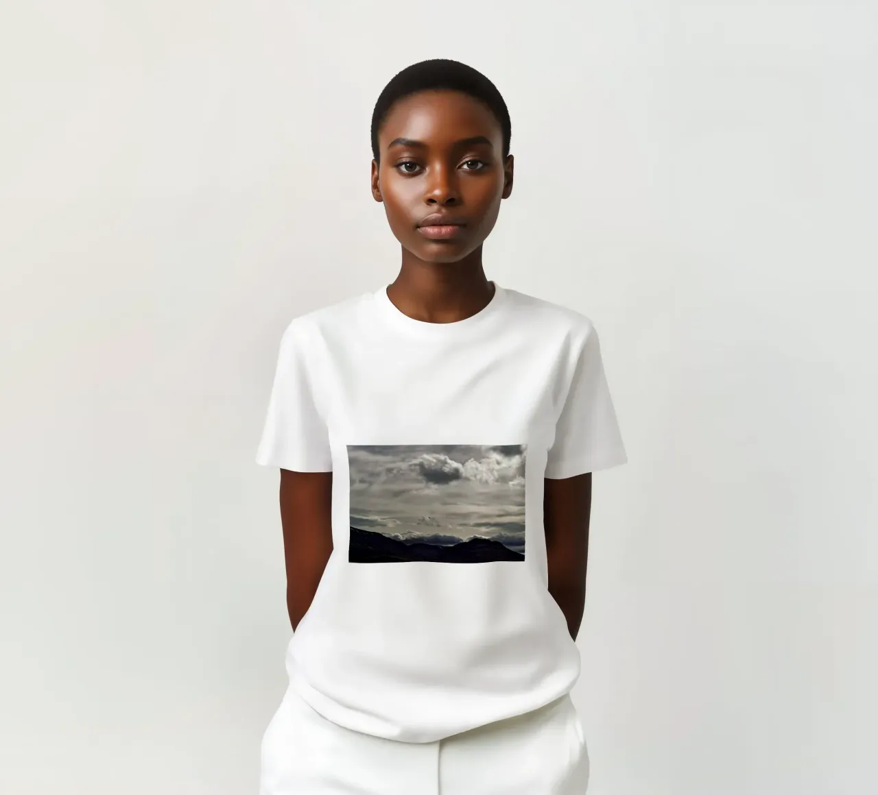 Clouds rolling over t-shirt da Nur Mut