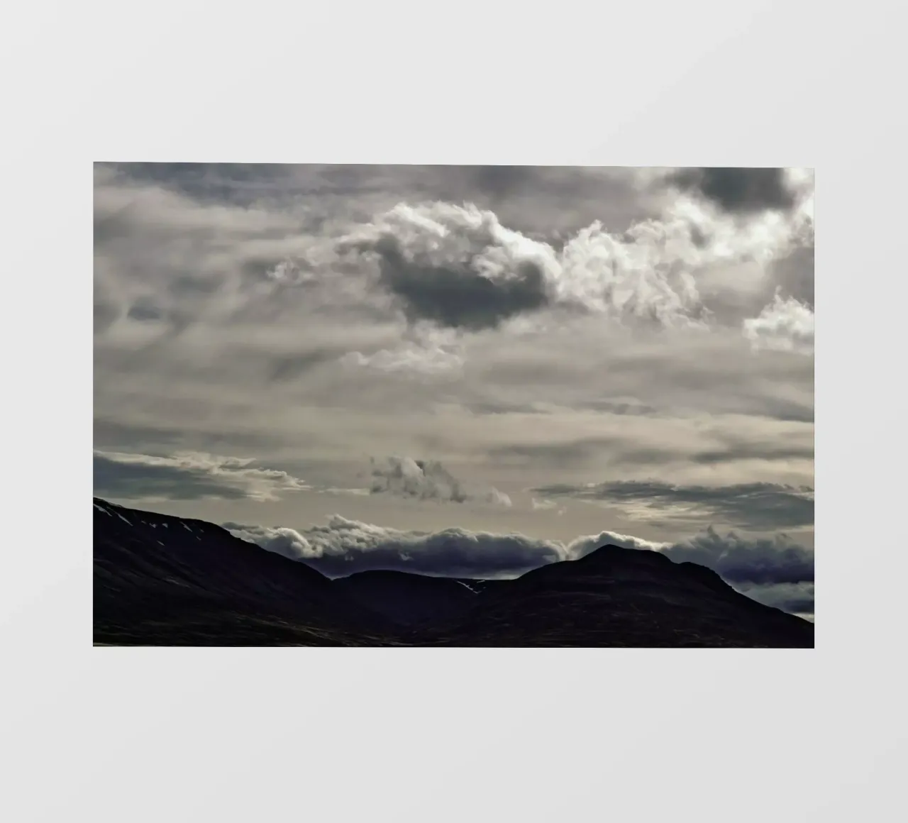 Clouds rolling over pellicola backlit da Nur Mut