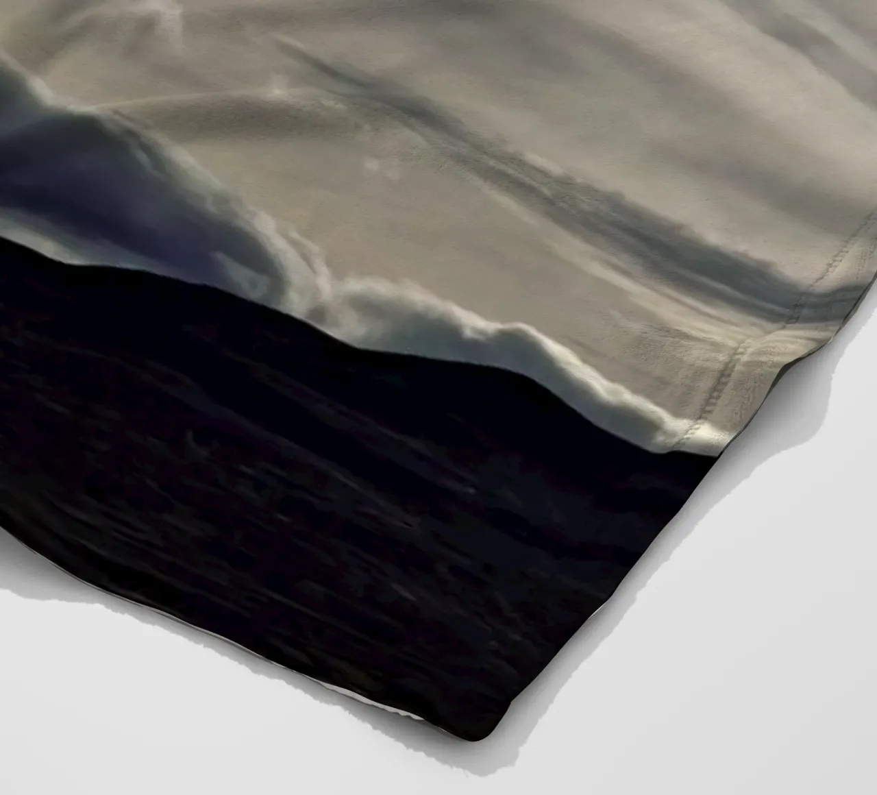 Clouds rolling over coperta in pile da Nur Mut