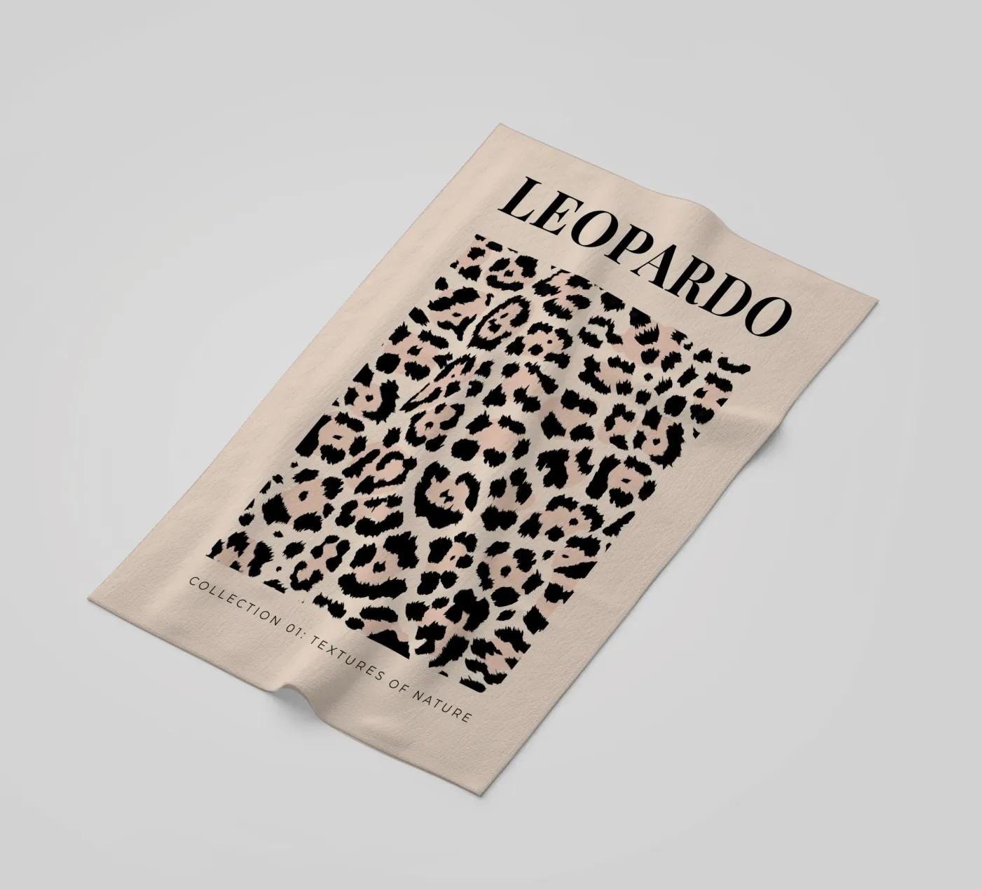 Leopard Abstract Leopard Pattern Strandtuch von Bold Type Co.
