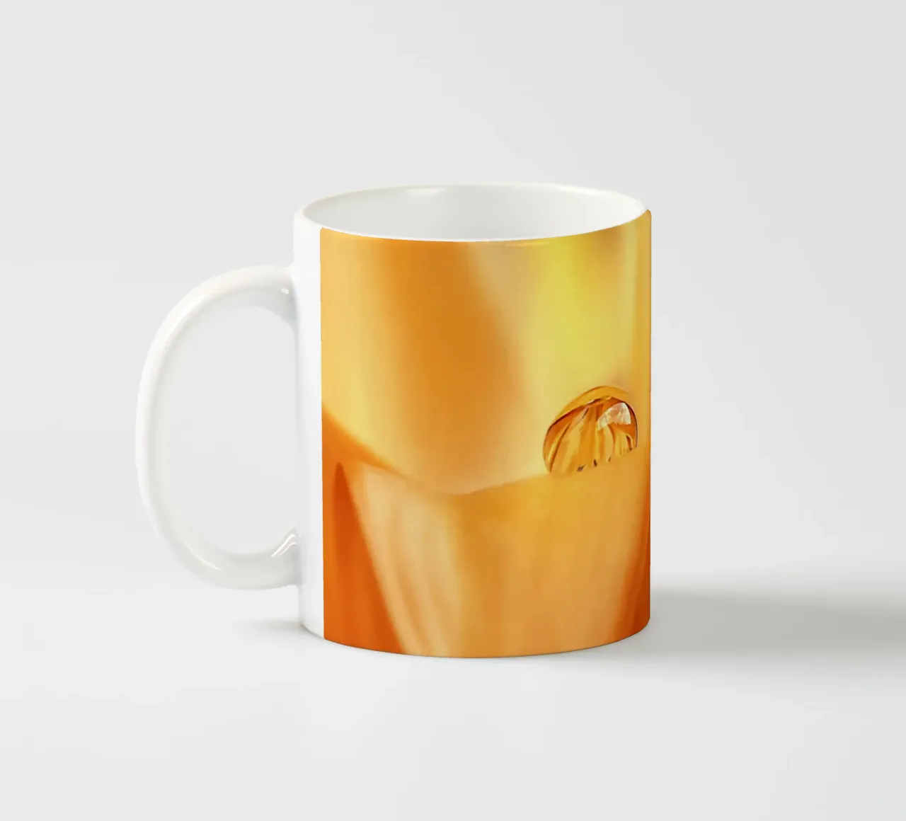 drop ceramic mug by Atteloi