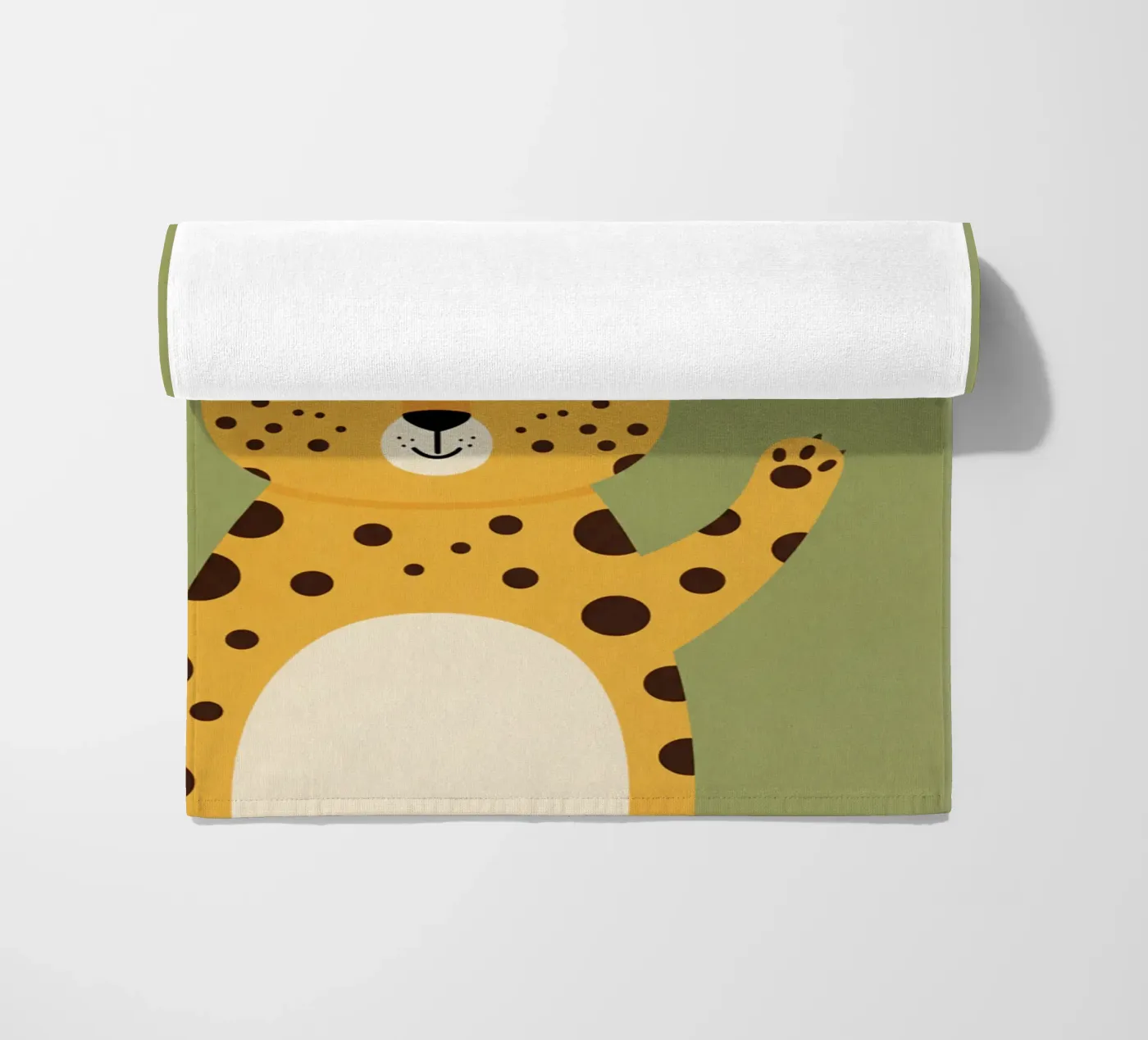 leopard - children's bedroom Strandtuch von The Little Animals Club