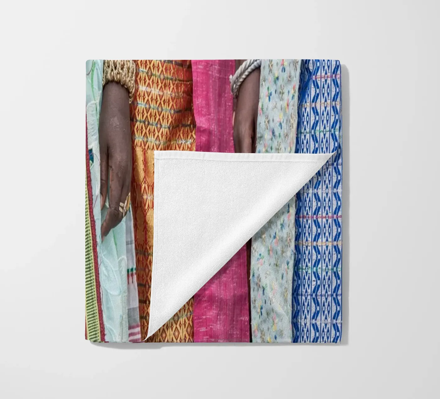 Colorful procession telo mare da photolovers